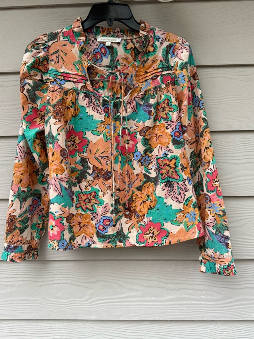 Love the Label brand floral long-sleeve blouse. - Picture 10 of 11